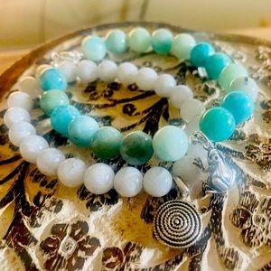 Custom styles, authentic high grd stones & 925 Silver wire and charms ☮️👑🐝💖